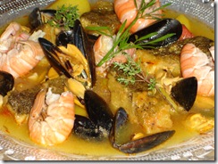 Morue Coquillages mijotes bouillon légumes safran