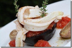 blanc encornet grille et aubergine confite tomate