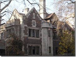 palais encore en ruine